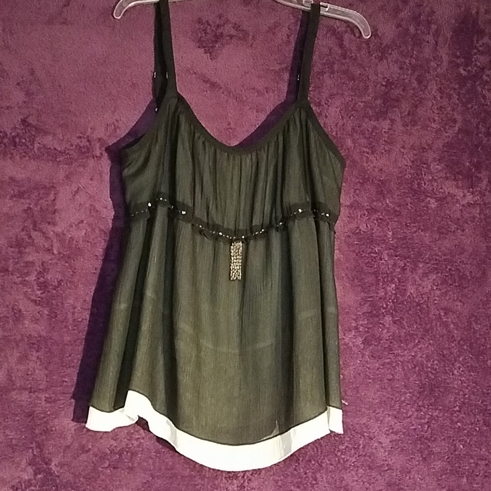 Black/white tank top